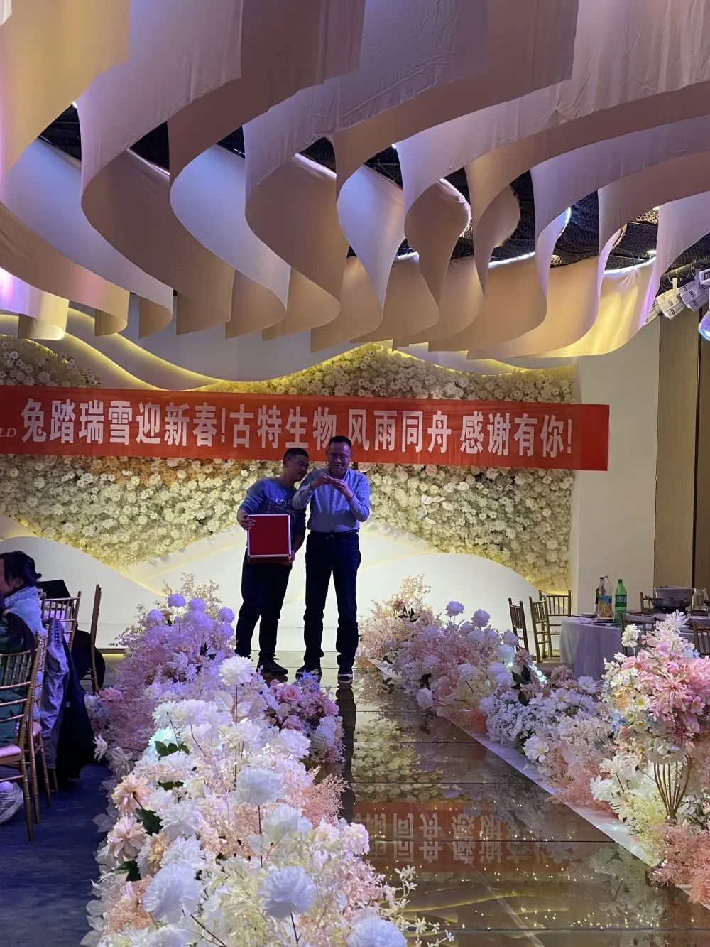 愿我們2023年乘風(fēng)破浪，行穩(wěn)致遠(yuǎn)