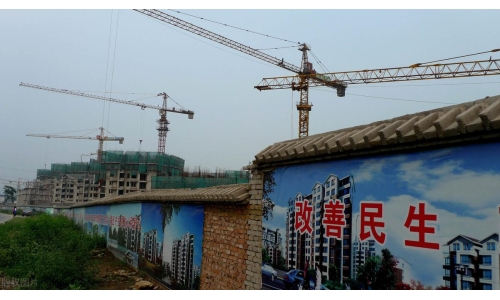 吉林古特生物產(chǎn)業(yè)園是敦化市重點(diǎn)項(xiàng)目，服務(wù)中心認(rèn)真當(dāng)好店小二